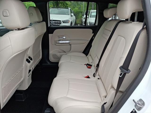 new 2025 Mercedes-Benz GLB 250 car, priced at $46,550