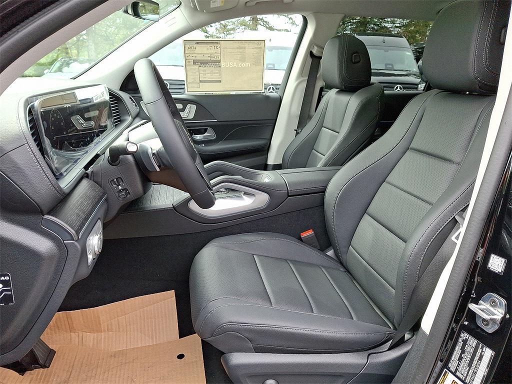 new 2026 Mercedes-Benz GLS 450 car, priced at $93,615