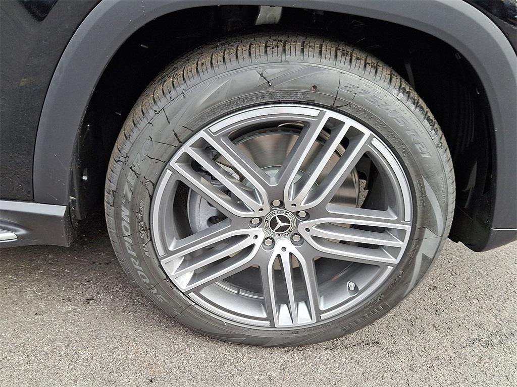 new 2026 Mercedes-Benz GLS 450 car, priced at $93,615