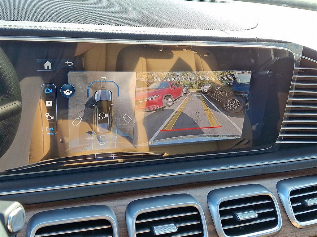 new 2026 Mercedes-Benz GLS 580 car, priced at $121,030