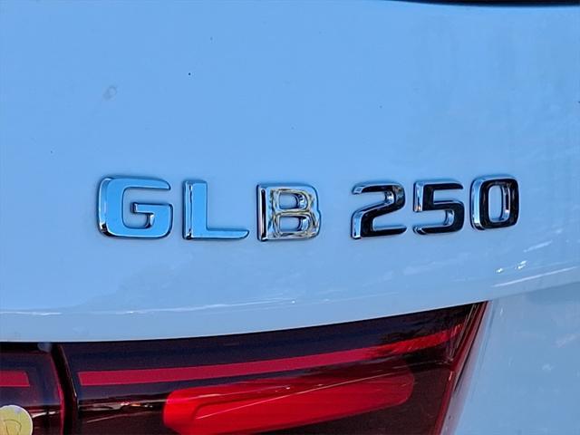 new 2025 Mercedes-Benz GLB 250 car, priced at $54,970