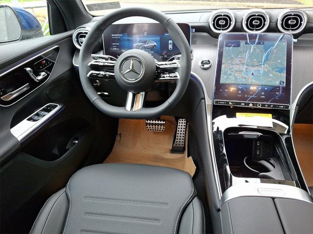 new 2025 Mercedes-Benz GLC 300 car, priced at $64,300