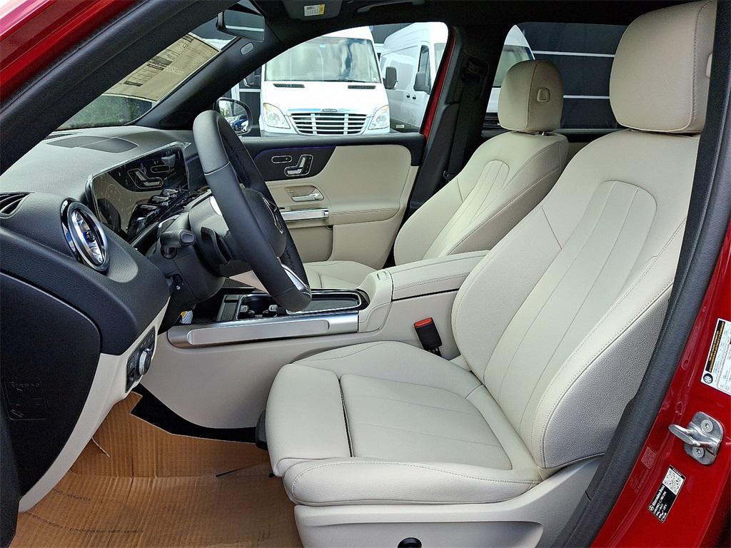 new 2026 Mercedes-Benz GLB 250 car, priced at $54,670