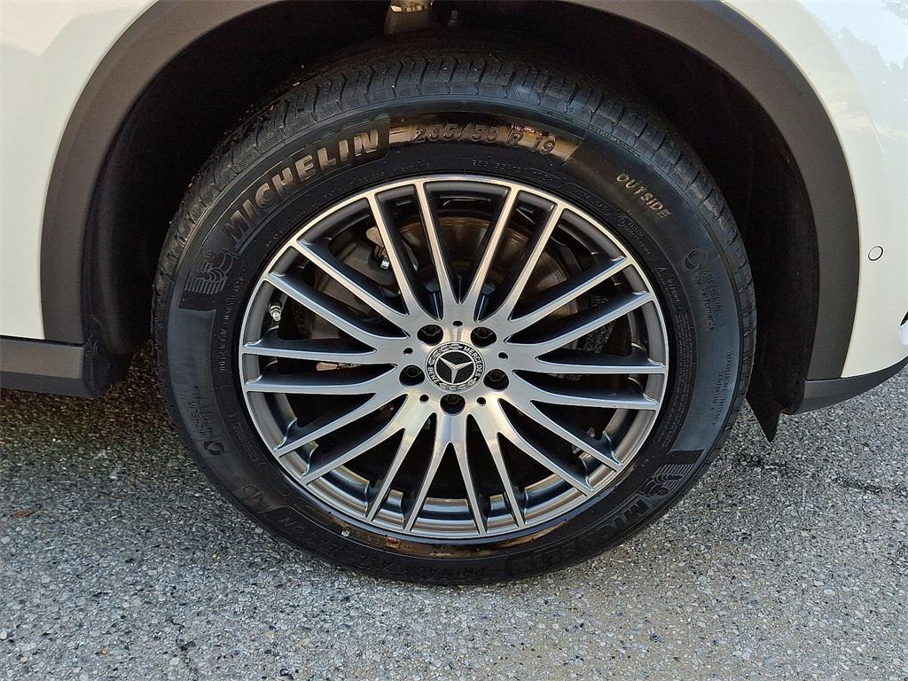 used 2025 Mercedes-Benz GLC 300 car, priced at $51,481