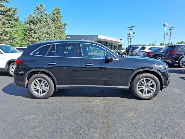 new 2025 Mercedes-Benz GLC 300 car, priced at $58,255