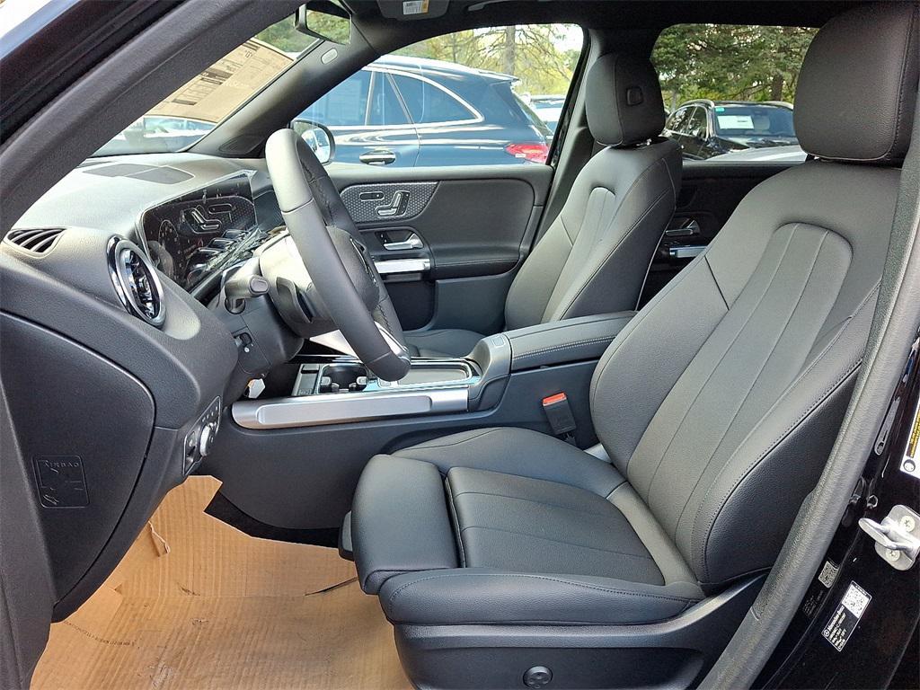 new 2026 Mercedes-Benz GLB 250 car, priced at $49,705