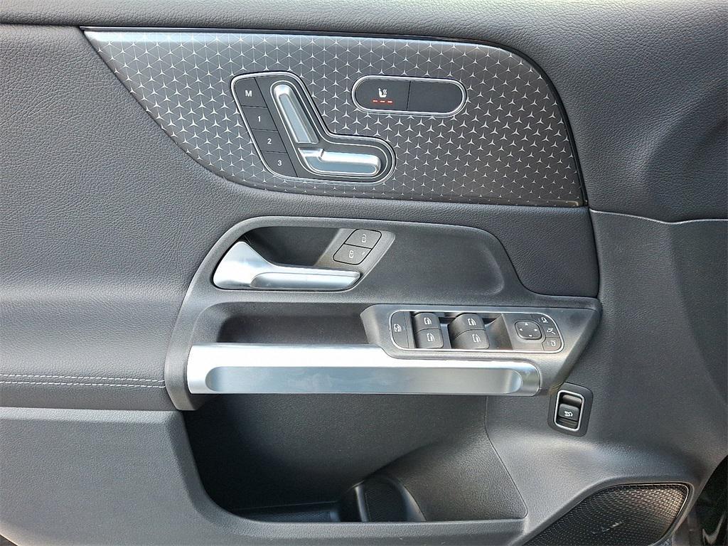 new 2026 Mercedes-Benz GLB 250 car, priced at $49,705