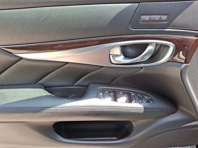 used 2014 INFINITI Q70 car, priced at $14,481