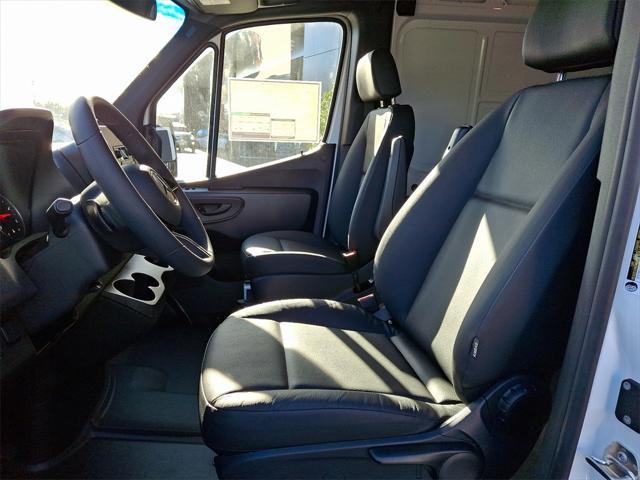 new 2025 Mercedes-Benz Sprinter 2500 car, priced at $61,662