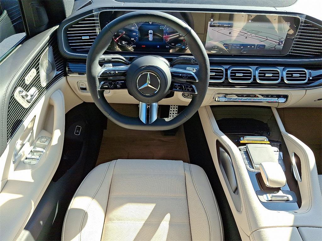 new 2025 Mercedes-Benz GLS 580 car, priced at $120,470