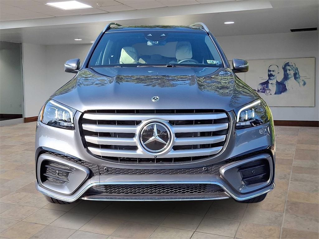new 2025 Mercedes-Benz GLS 580 car, priced at $120,470