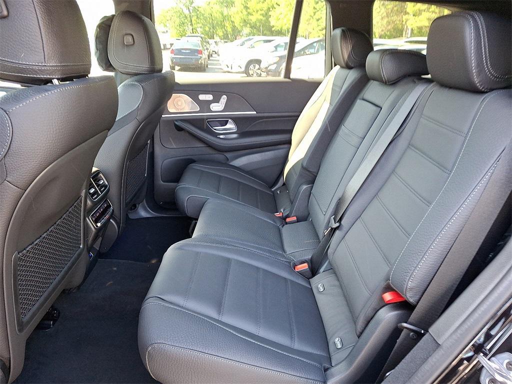 new 2025 Mercedes-Benz GLS 450 car, priced at $96,470