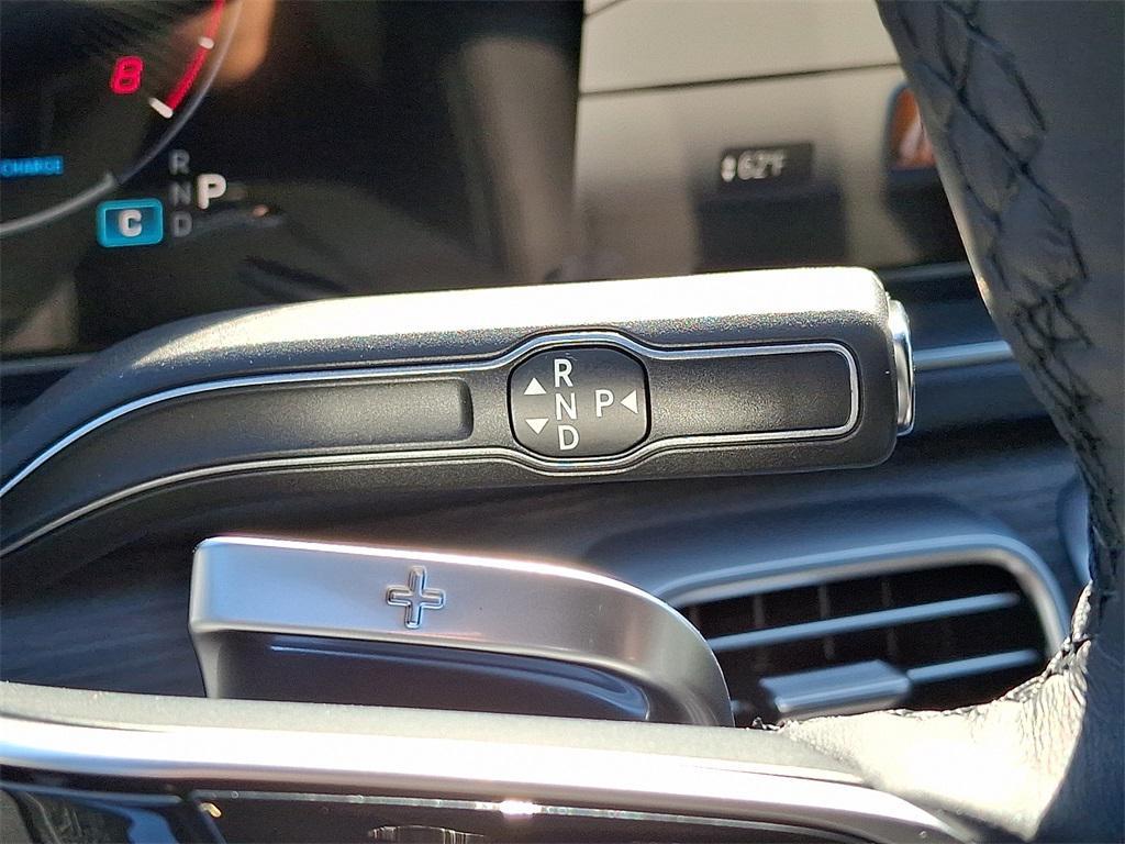 new 2025 Mercedes-Benz GLS 450 car, priced at $96,470