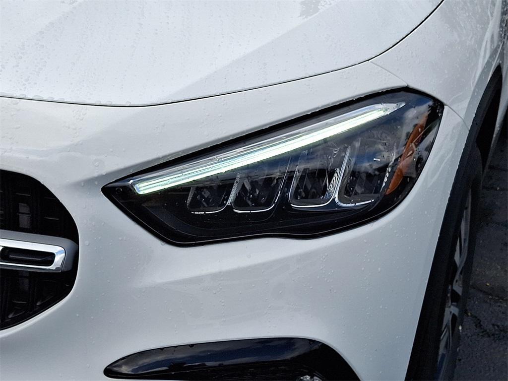 new 2025 Mercedes-Benz GLA 250 car, priced at $44,250