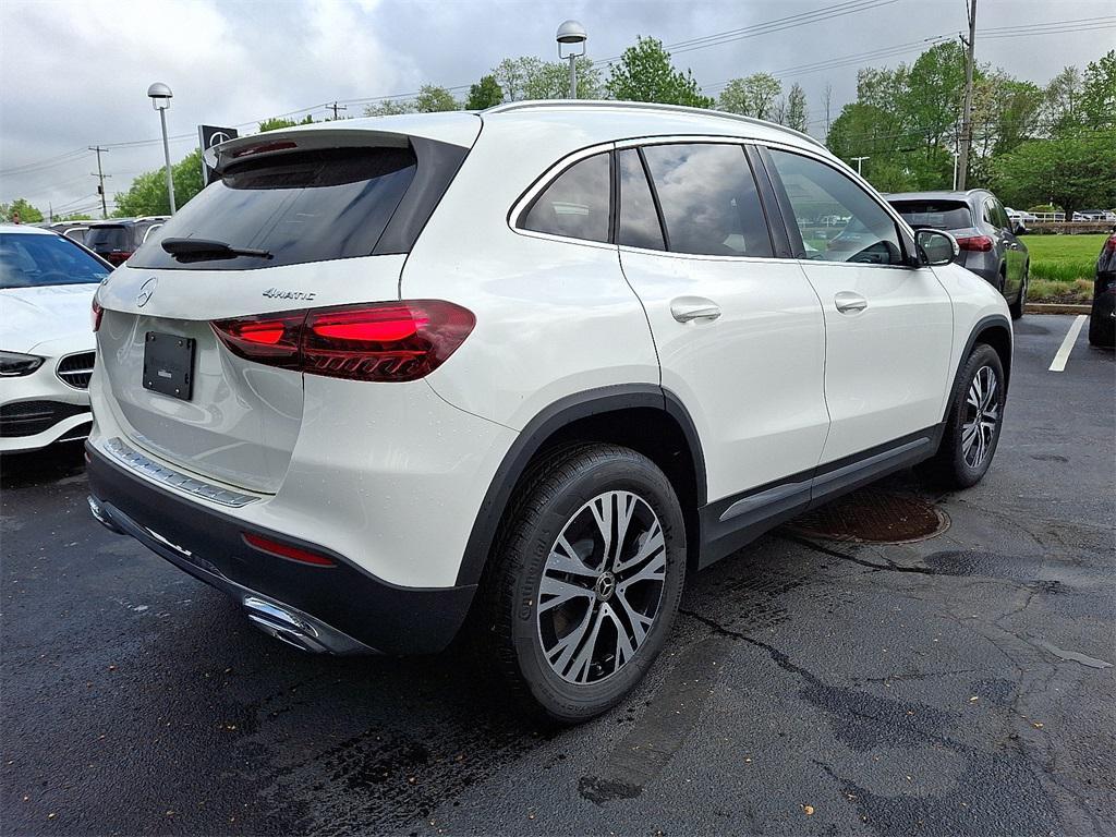new 2025 Mercedes-Benz GLA 250 car, priced at $44,250