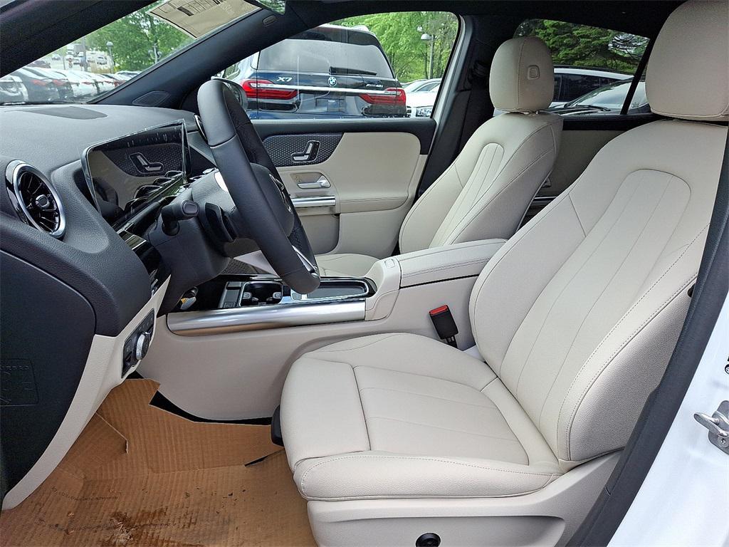 new 2025 Mercedes-Benz GLA 250 car, priced at $44,250