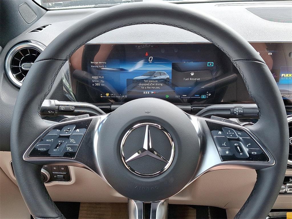 new 2025 Mercedes-Benz GLA 250 car, priced at $44,250