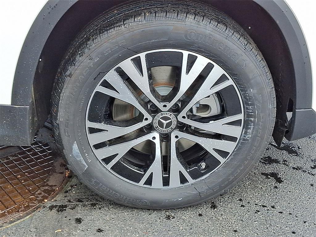 new 2025 Mercedes-Benz GLA 250 car, priced at $44,250