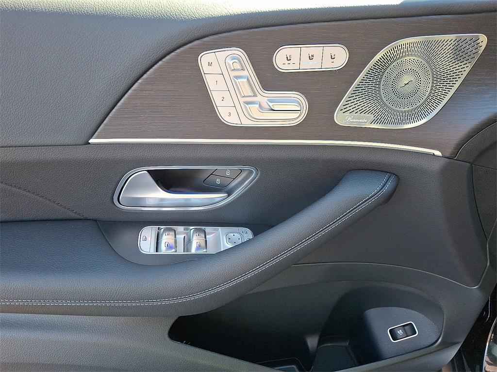 new 2026 Mercedes-Benz GLS 450 car, priced at $98,450