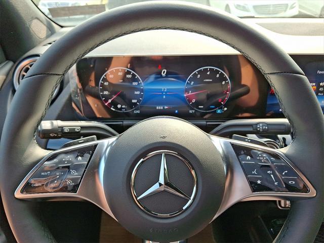 new 2025 Mercedes-Benz GLA 250 car, priced at $47,295