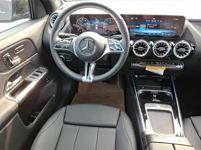 new 2025 Mercedes-Benz GLA 250 car, priced at $47,295