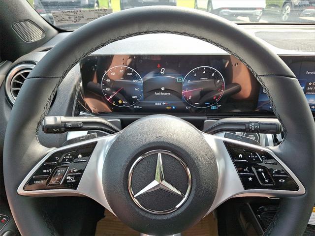 new 2025 Mercedes-Benz GLB 250 car, priced at $51,500
