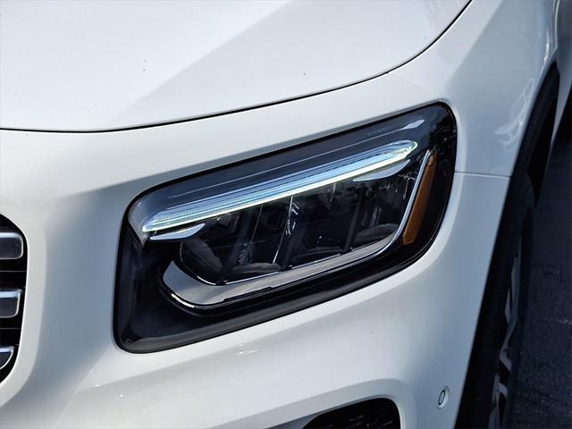 new 2025 Mercedes-Benz GLB 250 car, priced at $51,500