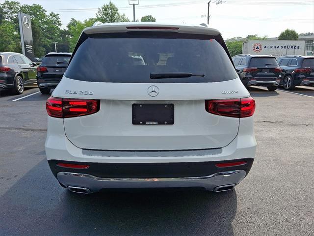 new 2025 Mercedes-Benz GLB 250 car, priced at $51,500