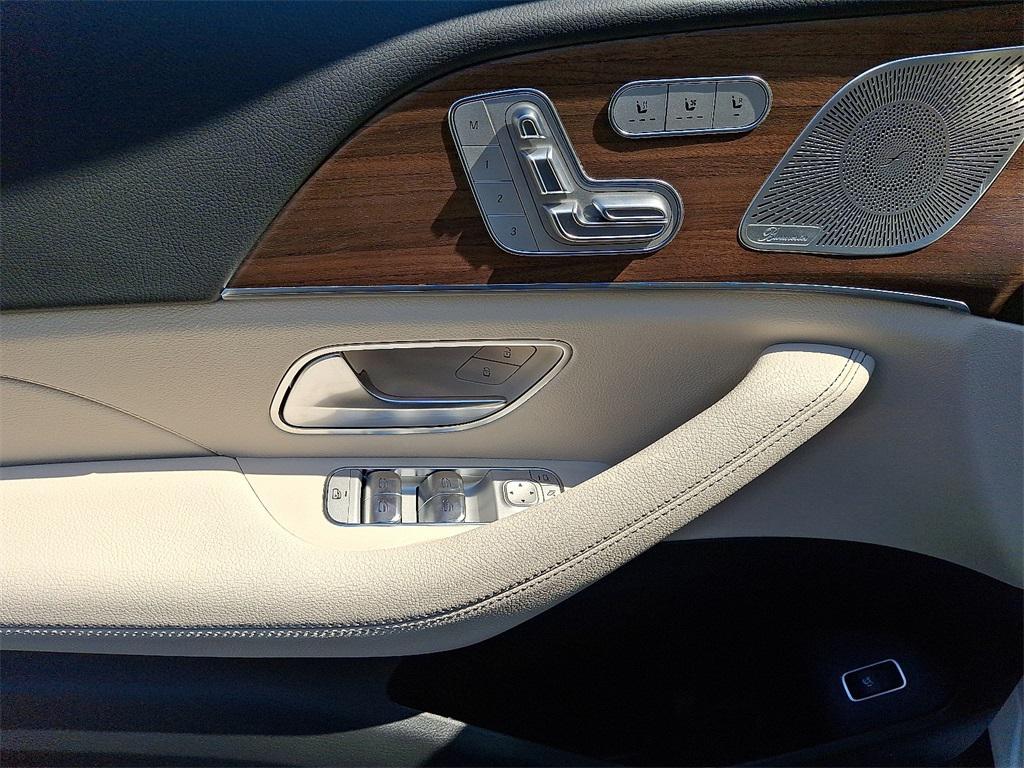 new 2026 Mercedes-Benz GLS 450 car, priced at $100,800