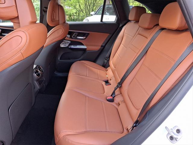 new 2025 Mercedes-Benz GLC 300 car, priced at $57,170