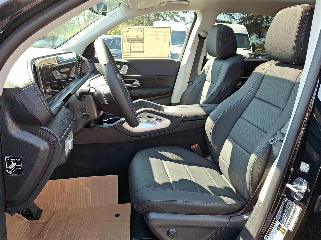 new 2026 Mercedes-Benz GLS 450 car, priced at $93,615