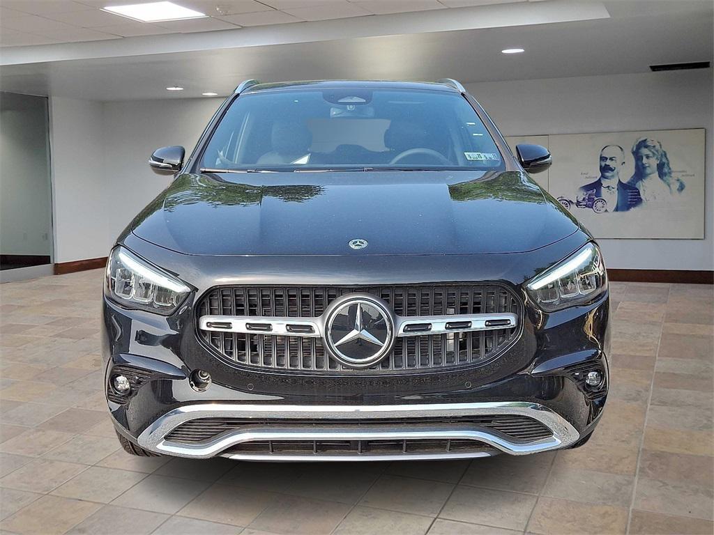new 2025 Mercedes-Benz GLA 250 car, priced at $47,295