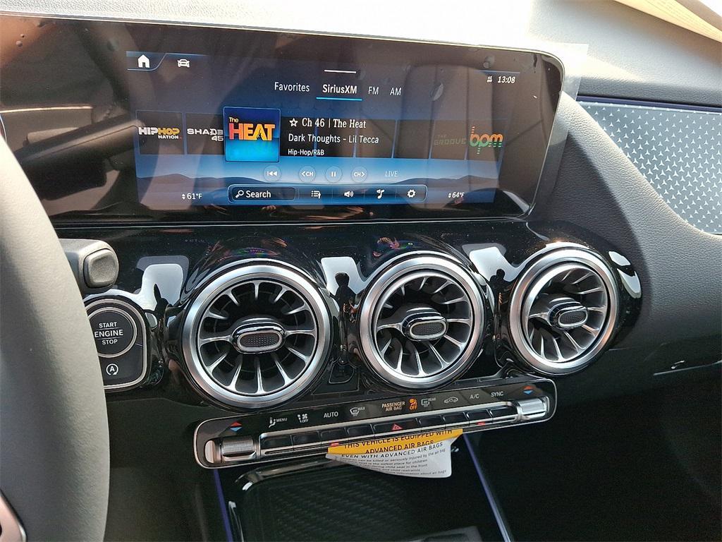 new 2025 Mercedes-Benz GLA 250 car, priced at $47,295