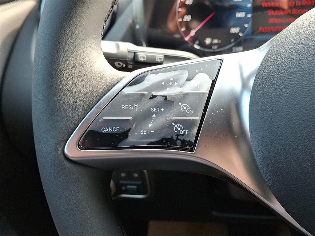 new 2025 Mercedes-Benz GLA 250 car, priced at $47,295