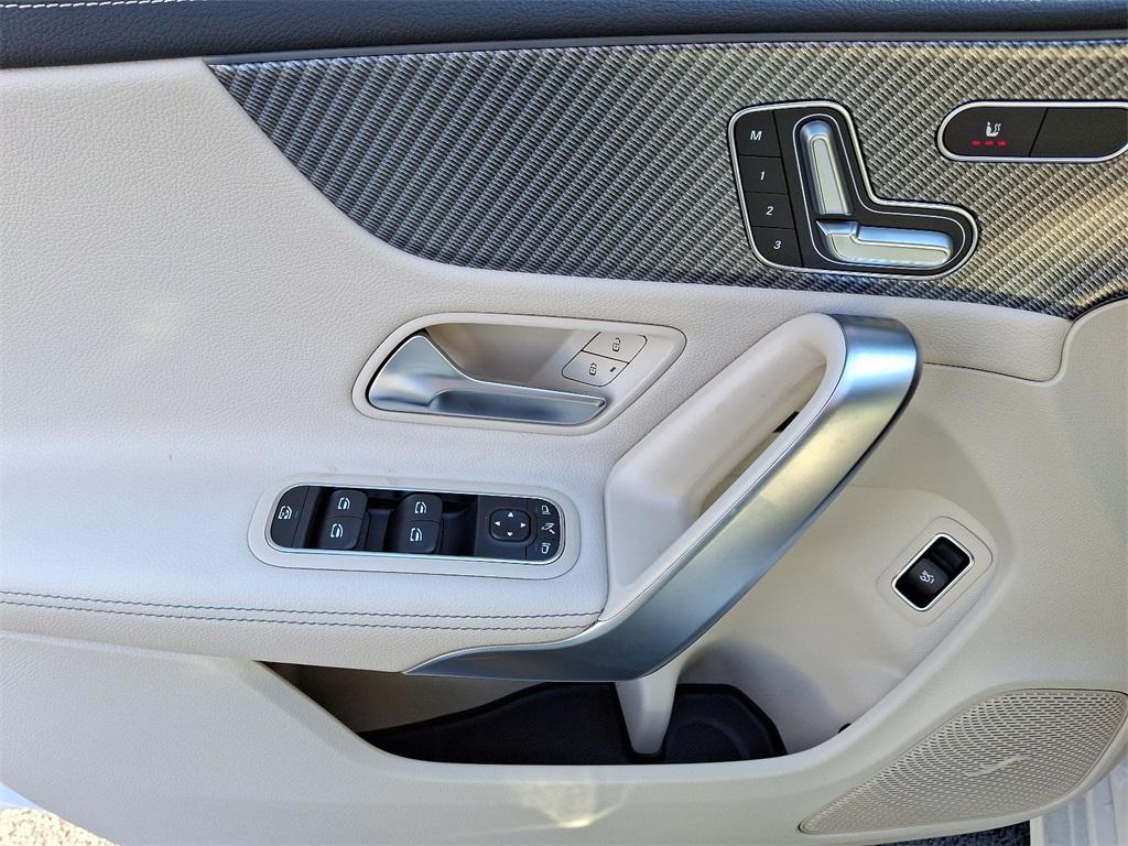 new 2025 Mercedes-Benz CLA 250 car, priced at $50,345