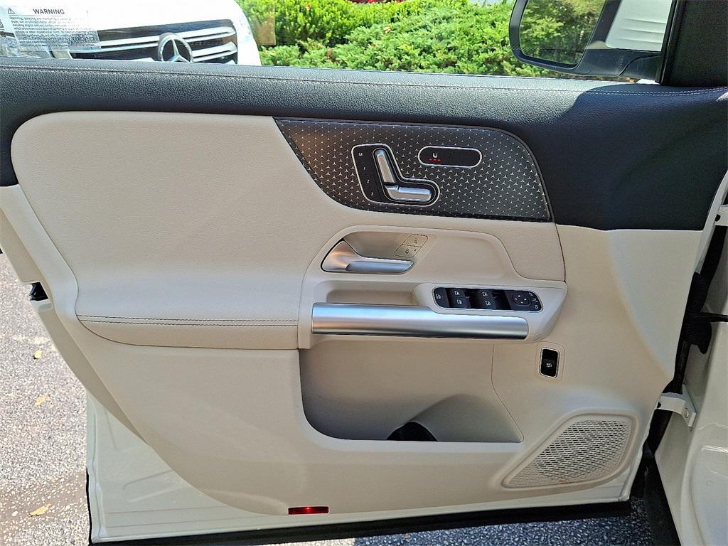 used 2025 Mercedes-Benz GLA 250 car, priced at $41,581