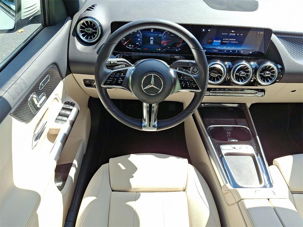 used 2025 Mercedes-Benz GLA 250 car, priced at $41,581