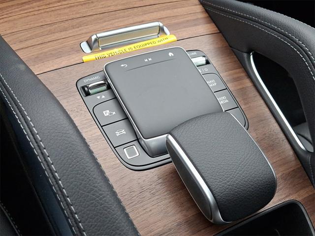 new 2025 Mercedes-Benz GLE 450 car, priced at $82,030