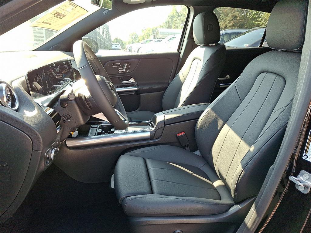 new 2026 Mercedes-Benz GLA 250 car, priced at $49,575