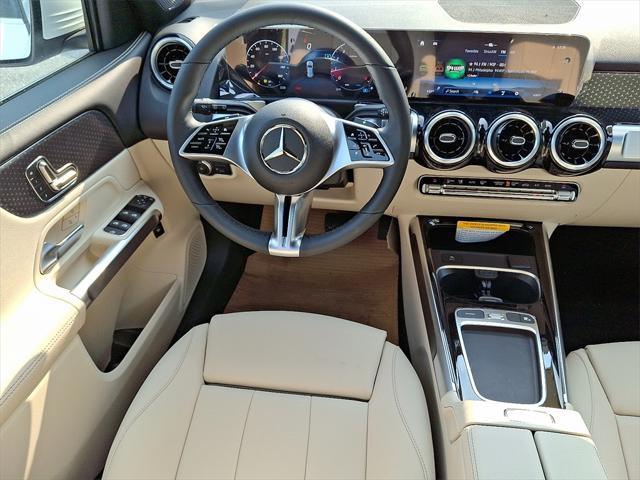 new 2025 Mercedes-Benz GLB 250 car, priced at $46,550