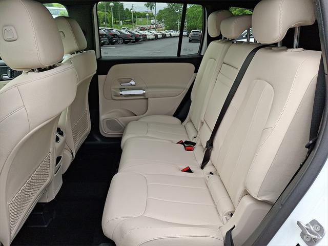 new 2025 Mercedes-Benz GLB 250 car, priced at $46,550