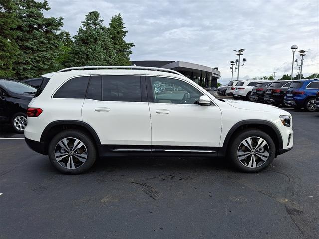 new 2025 Mercedes-Benz GLB 250 car, priced at $46,550