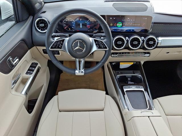 new 2025 Mercedes-Benz GLB 250 car, priced at $46,550