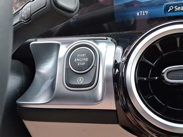 new 2025 Mercedes-Benz GLB 250 car, priced at $46,550