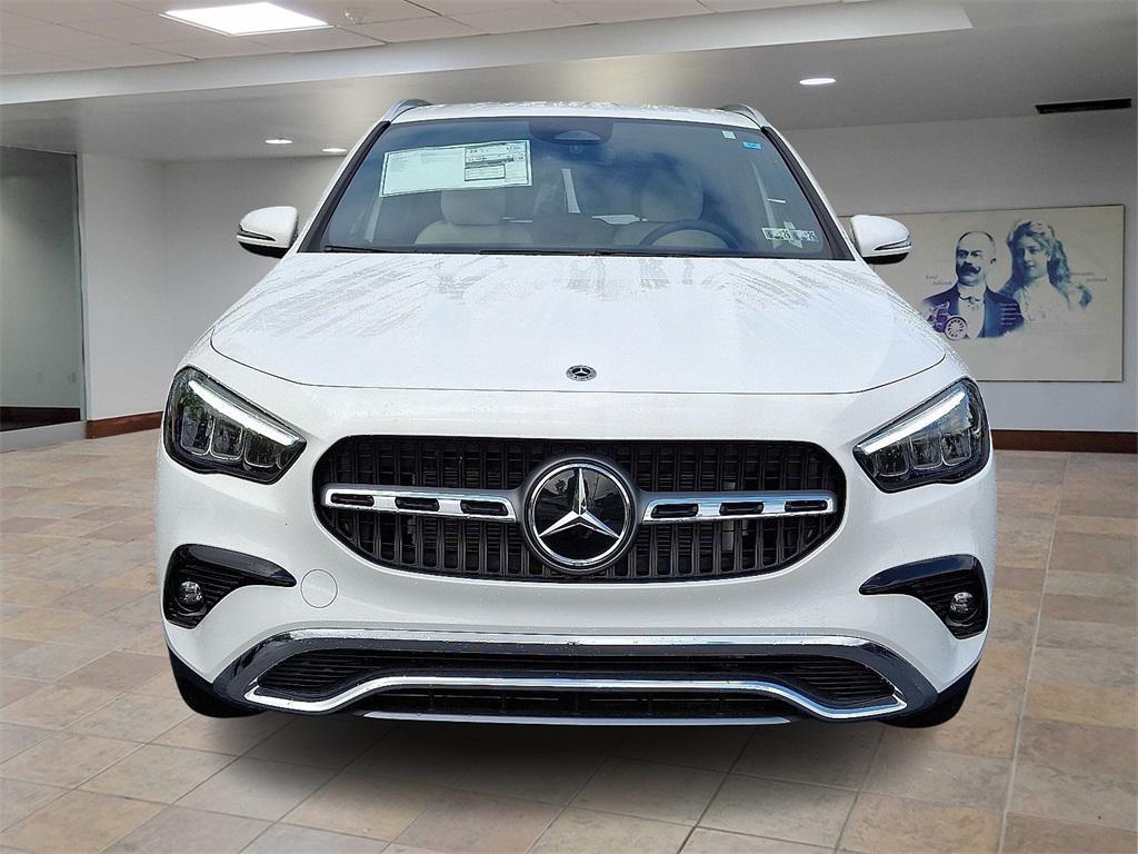 new 2025 Mercedes-Benz GLA 250 car, priced at $44,250