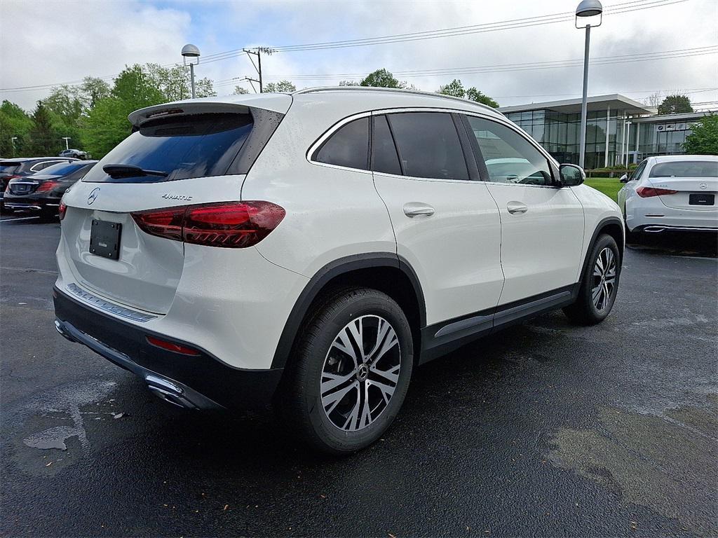 new 2025 Mercedes-Benz GLA 250 car, priced at $44,250