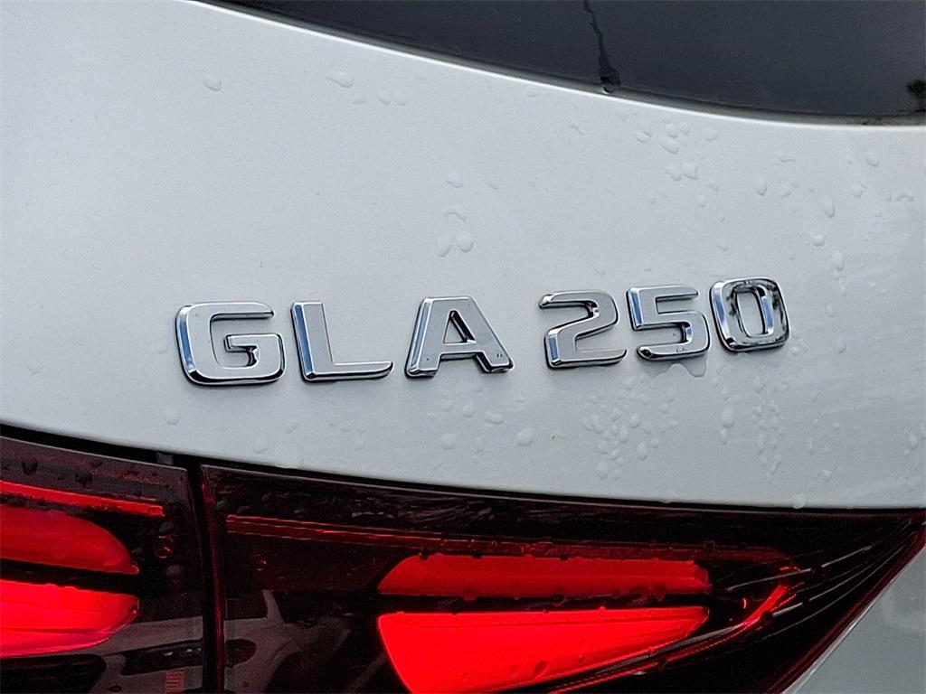 new 2025 Mercedes-Benz GLA 250 car, priced at $44,250