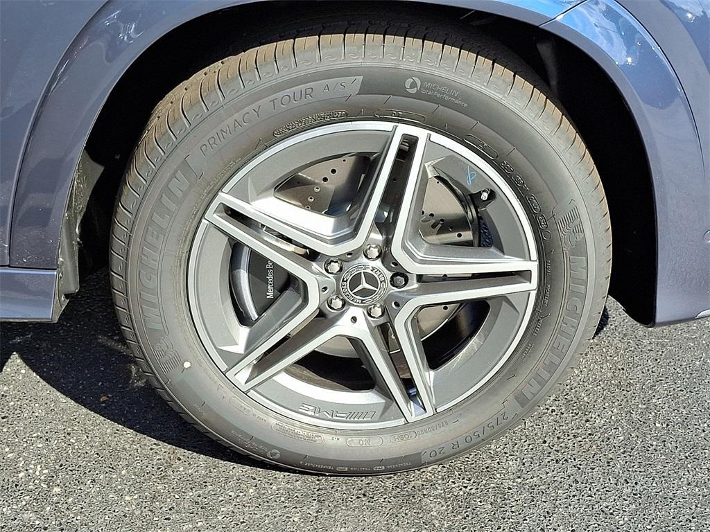 new 2026 Mercedes-Benz GLE 450 car, priced at $79,680