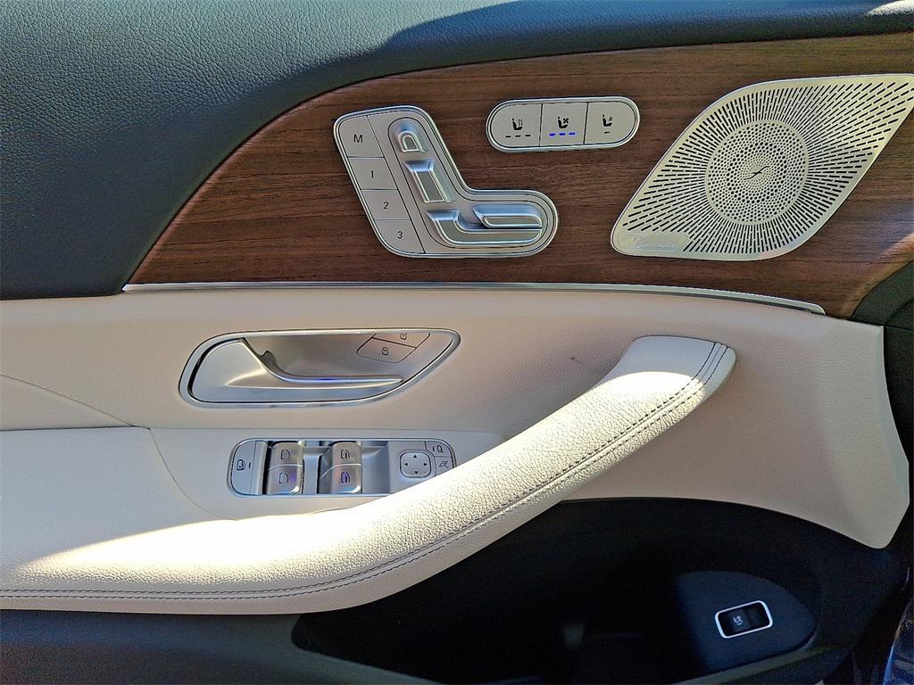 new 2026 Mercedes-Benz GLE 450 car, priced at $79,680