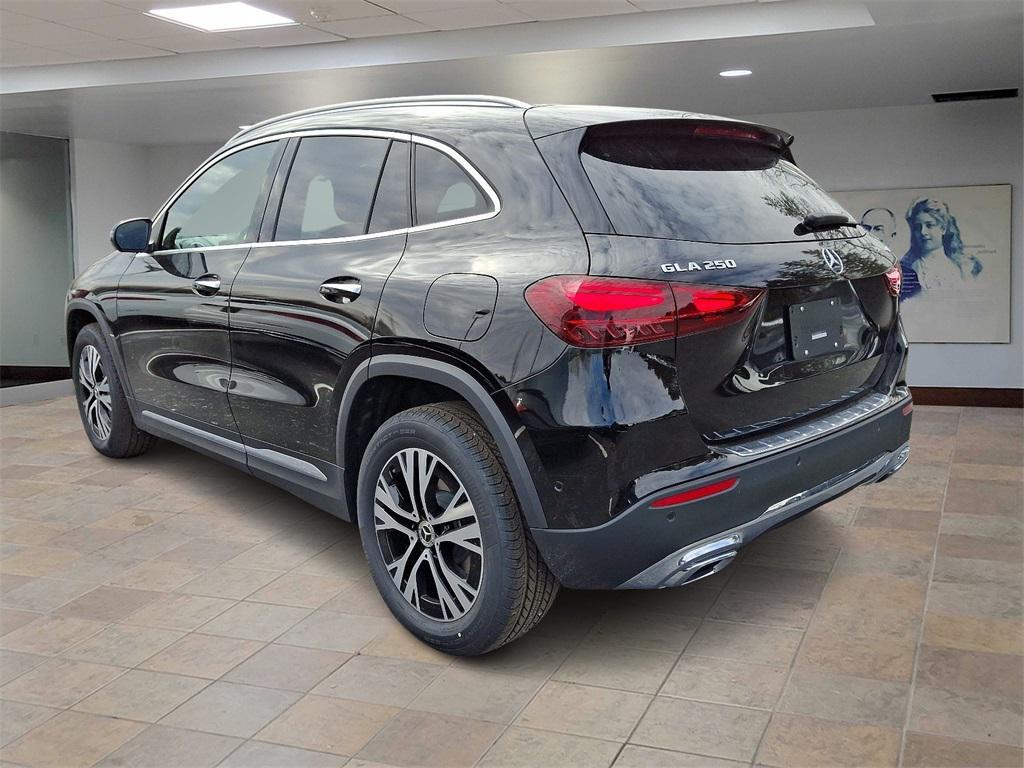 new 2025 Mercedes-Benz GLA 250 car, priced at $46,650